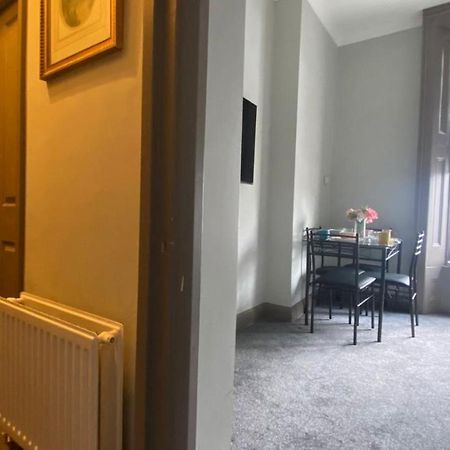 3 Notting Hill, Portobello Road-Amazing Location! Londýn Exteriér fotografie