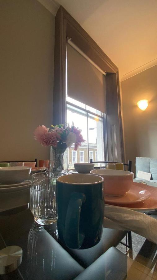 3 Notting Hill, Portobello Road-Amazing Location! Londýn Exteriér fotografie