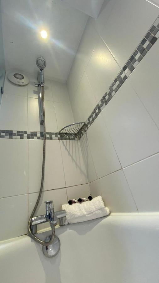 3 Notting Hill, Portobello Road-Amazing Location! Londýn Exteriér fotografie