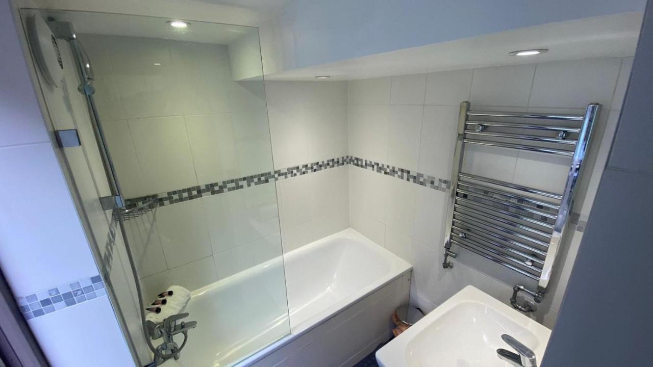 3 Notting Hill, Portobello Road-Amazing Location! Londýn Exteriér fotografie